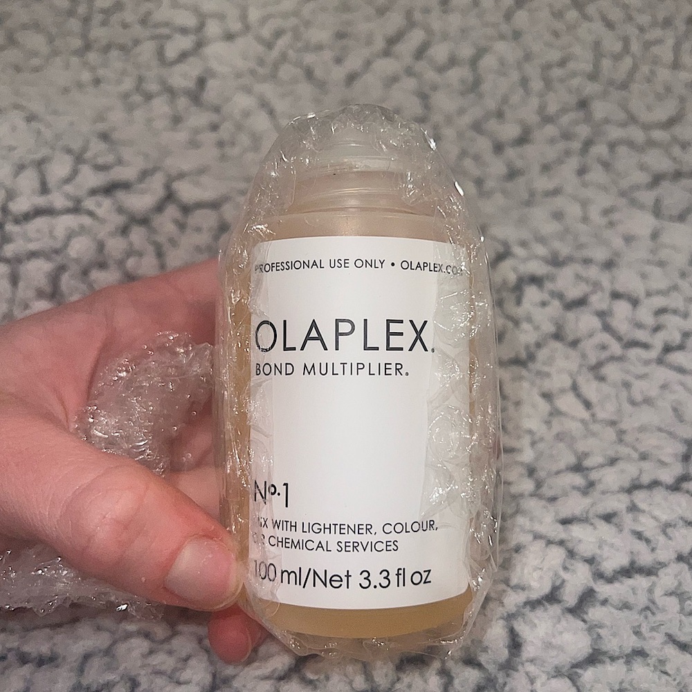 New, sealed Olaplex 1 , professional hair treatment, not sold publicly!